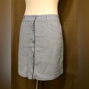 FOREVER 21 MINI SKIRT